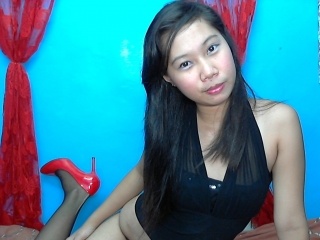 brunette prettyanicah perform cameltoe