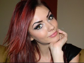 pelirroja allysondenise perform de cerca