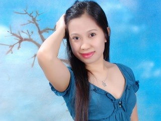 brunette sandy perform close