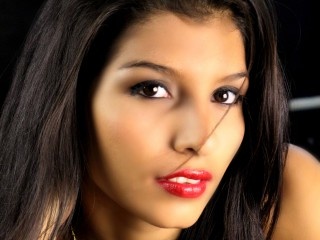 brunette cathaleya perform anal