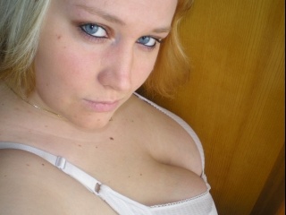blonde diana perform anal