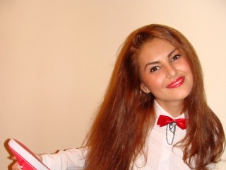pelirroja raissarain2 perform anal