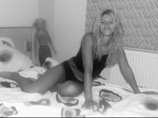 blonde jaylyn perform anal