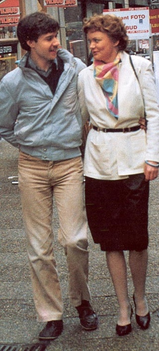 turned seventies señora joins