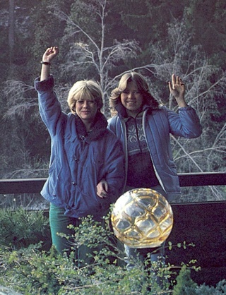 naughty seventies ladies pleasing
