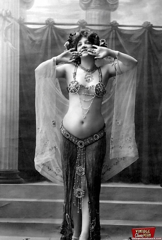 sexy vintage chicks wearing