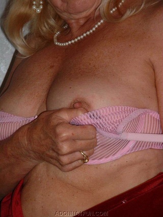 maduras grandes pechos adonna