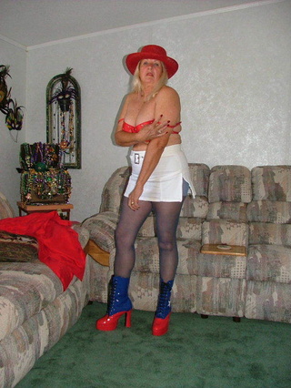 yaya grandes pechos adonna