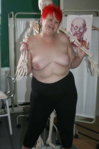 mature high heels valgasmic