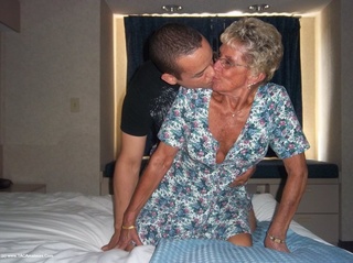 granny couples cougar champion