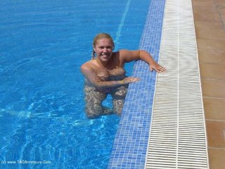 amateur, bbw, solo, united kingdom