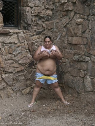 bbw exhibitionist curvy baby