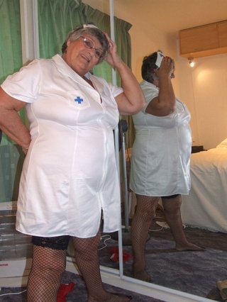 enfermera abuela libby from
