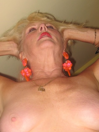 bragas ruth from united