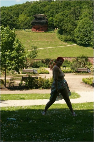park posing