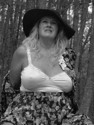 granny adonna from united