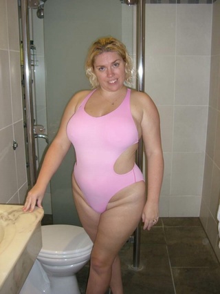 milf barby united kingdom