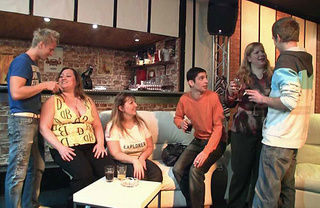 bbw friends give blowjobs