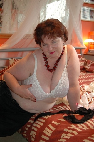 milf chris united kingdom