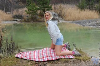 al aire libre, jovencita, tanga, tetas medianas