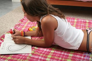 cabello largo, jovencita, tanga, tetitas