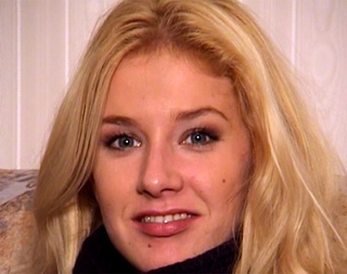 pretty blonde babe hopes