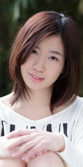 smiley asian chicks undress