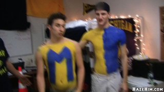 anal, gay, quitarse la ropa, universidad