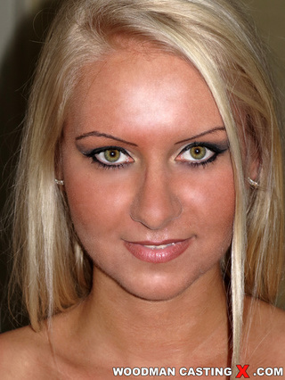 all these blondies hope