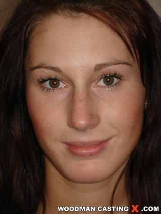 sexy smiling brunettes' faces