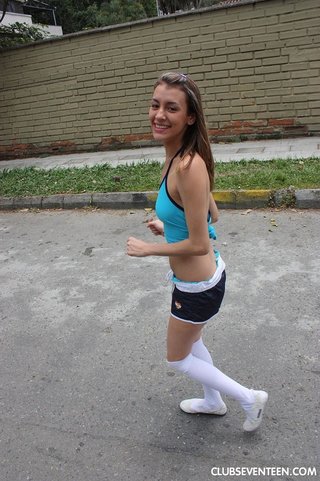 jovencita, latino