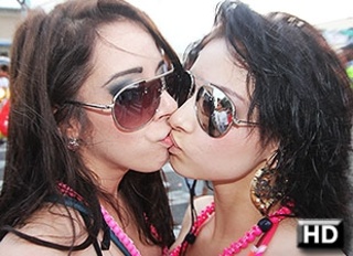 dreamy jóvenes lesbianas jugar