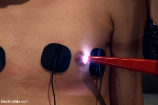 chicks orgasms zapped wired