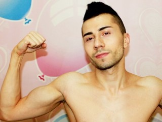 brunette aden zoom