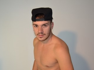 brunette young man robbyhard69
