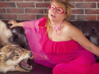 blonde angel cameltoe