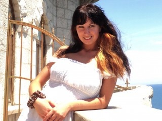 redhead teen dianaray dancing