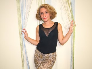 blonde agathasugar