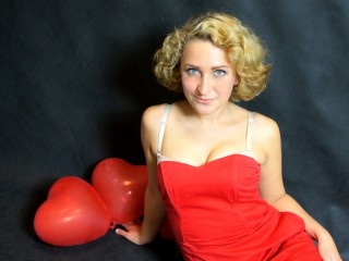 blonde agathasugar