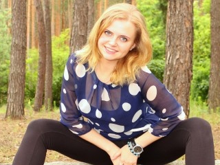 blonde teen valery roleplay