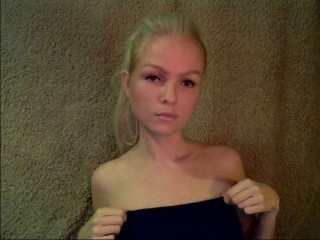 blonde evelinwest