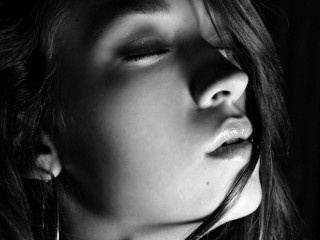 brunette teen adreiana