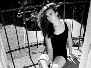brunette teen adreiana