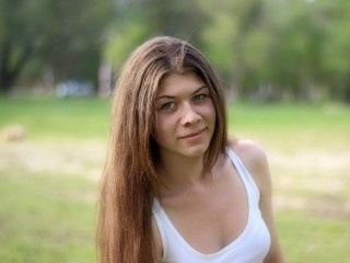 morena jovencita mary