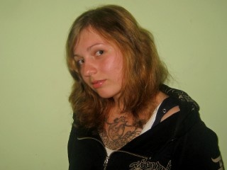 brunette teen oldouzysun