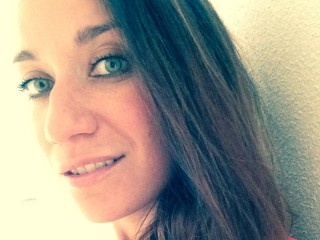 brunette kreusa