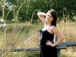brunette teen stormeemay