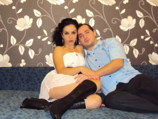brunette allenna and brunette