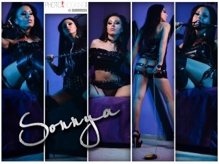 brunette fetishsonya striptease