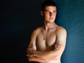 brunette kingdavid